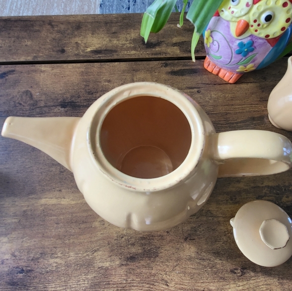 Vintage A la Carte by Skye McGhie teapot and creamer - Picture 6 of 10